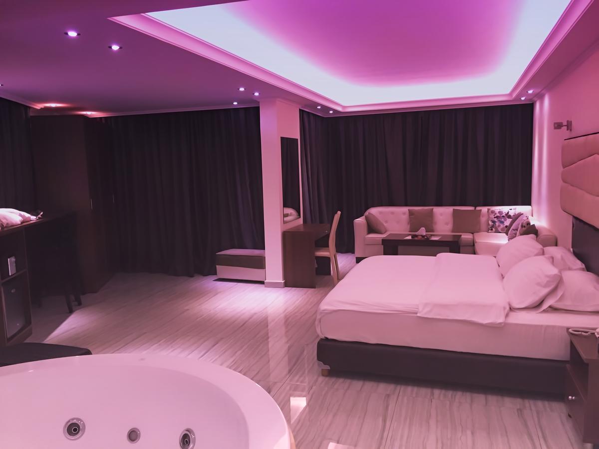 Aphrodite Hotel Ţabarjā Dış mekan fotoğraf